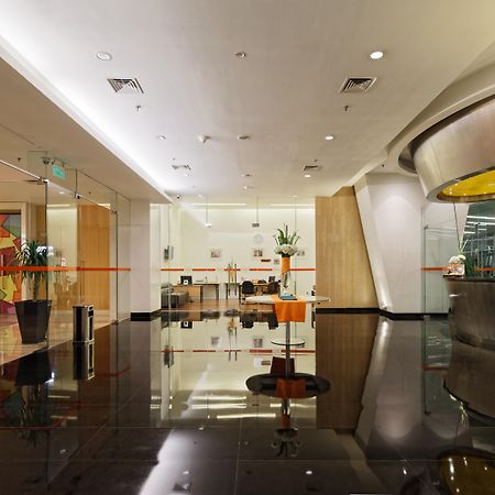 Harris Hotel And Conventions Kelapa Gading Джакарта Экстерьер фото