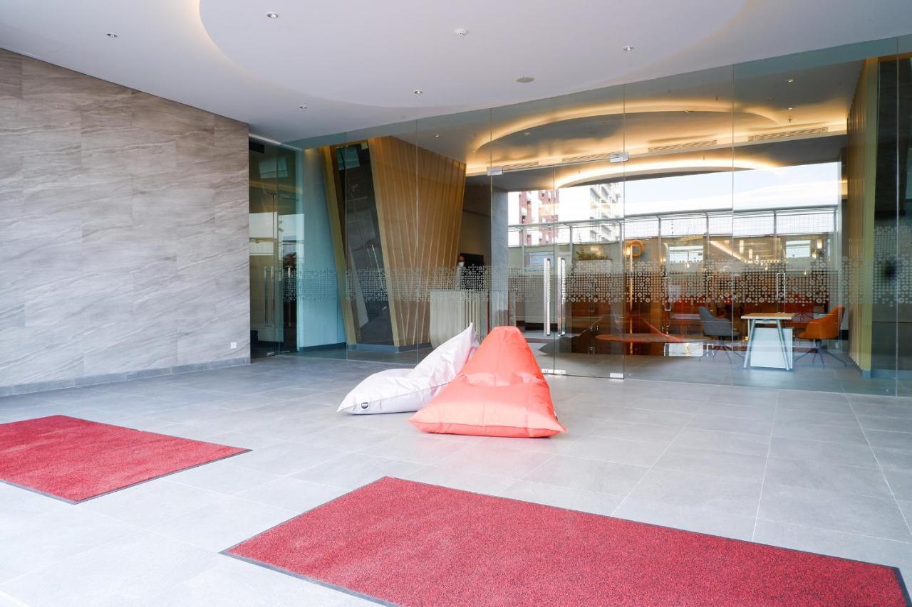 Harris Hotel And Conventions Kelapa Gading Джакарта Экстерьер фото