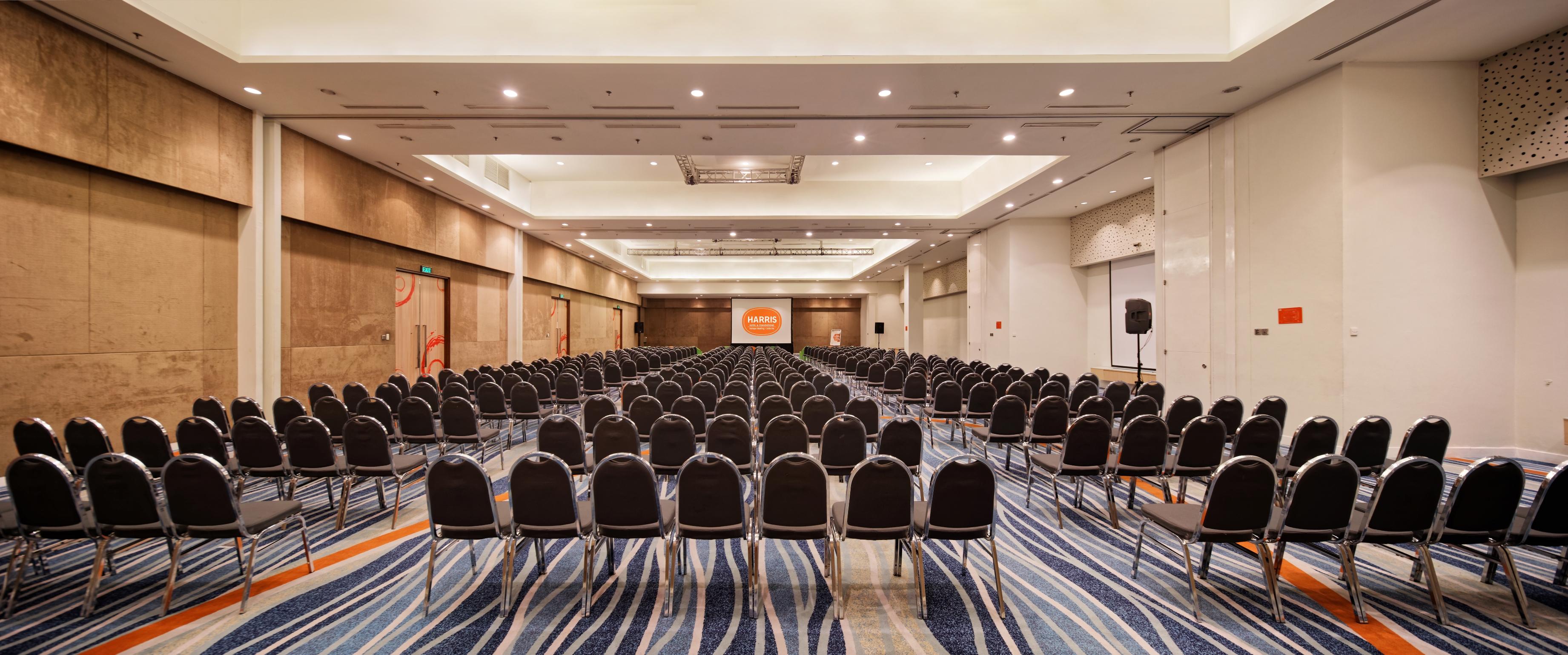 Harris Hotel And Conventions Kelapa Gading Джакарта Экстерьер фото