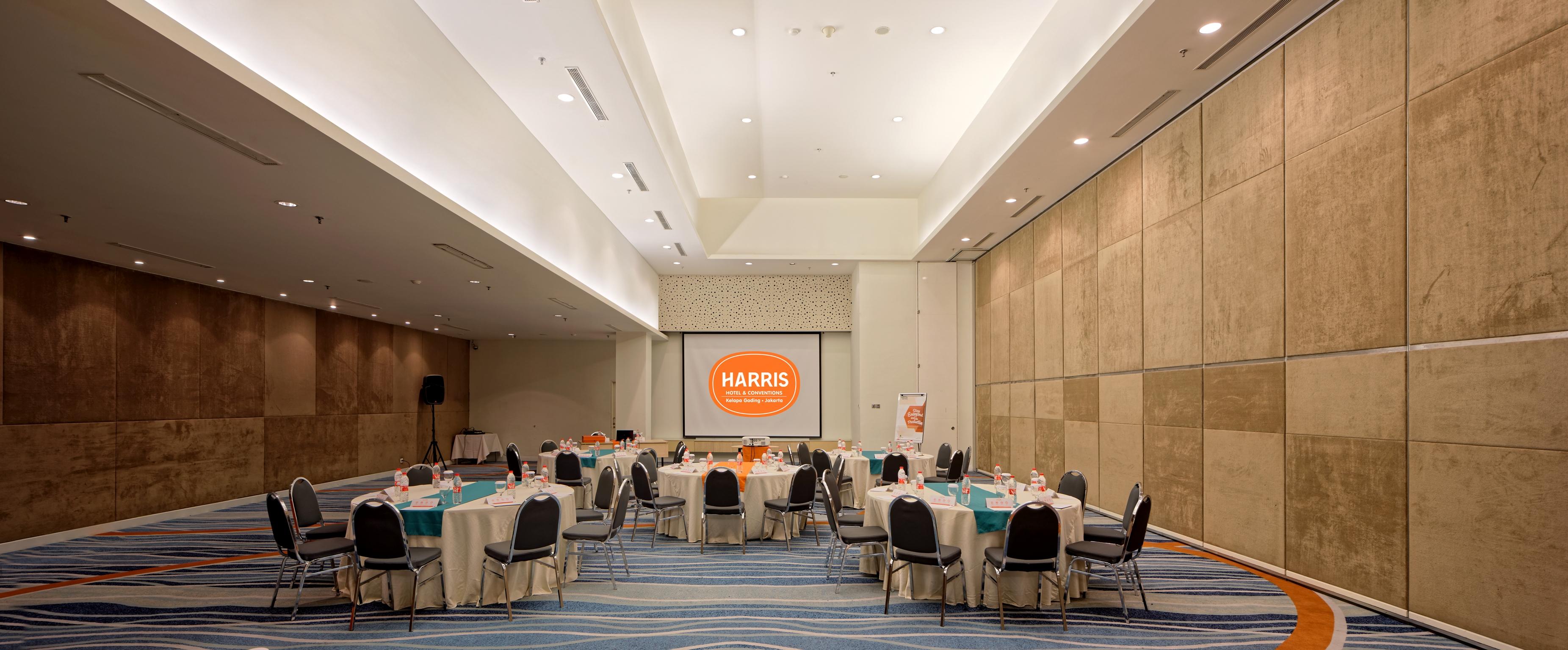 Harris Hotel And Conventions Kelapa Gading Джакарта Экстерьер фото