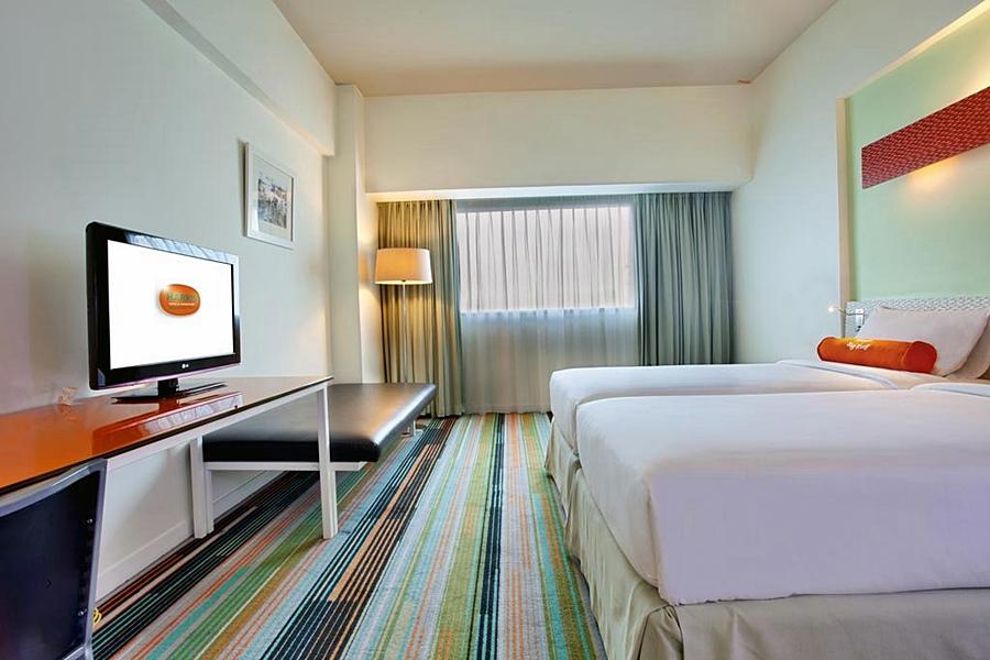 Harris Hotel And Conventions Kelapa Gading Джакарта Экстерьер фото