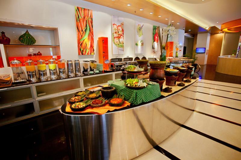 Harris Hotel And Conventions Kelapa Gading Джакарта Экстерьер фото