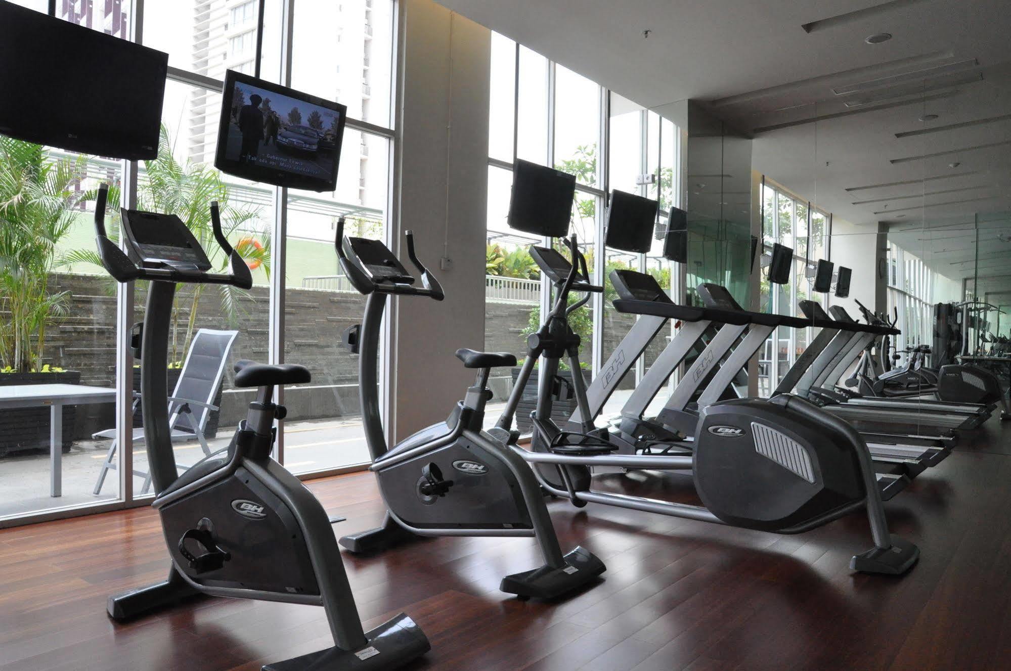 Harris Hotel And Conventions Kelapa Gading Джакарта Экстерьер фото