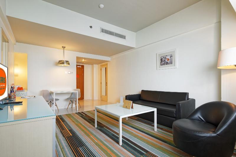 Harris Hotel And Conventions Kelapa Gading Джакарта Экстерьер фото